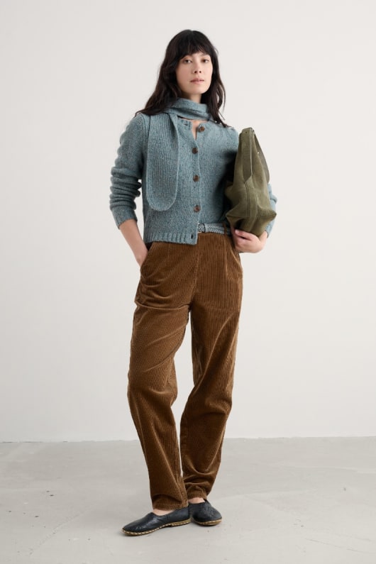 fetknopp cardigan med halsduk detalj
