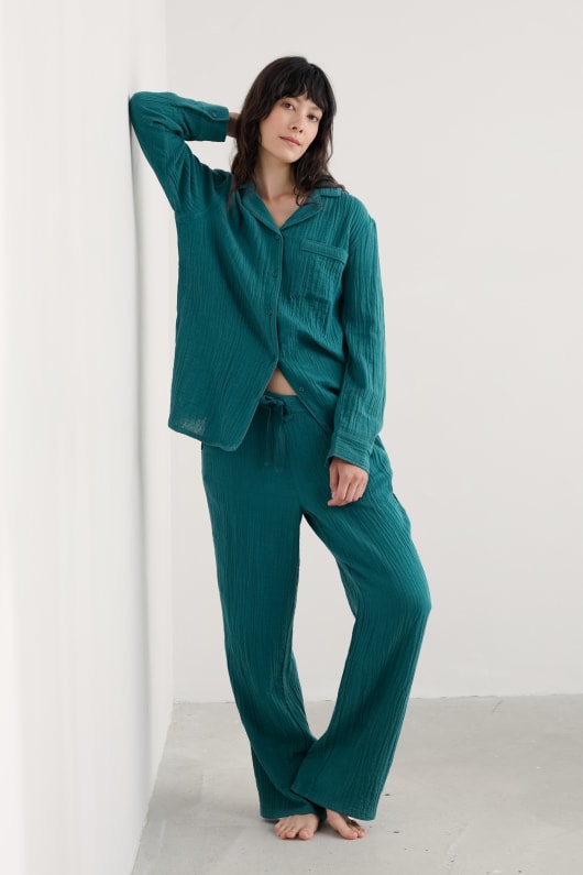 lugn tidvatten pyjamas med gots certifierad ekologisk bomull
