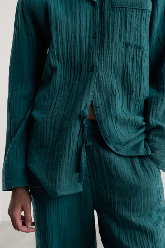 lugn tidvatten pyjamas med gots certifierad ekologisk bomull