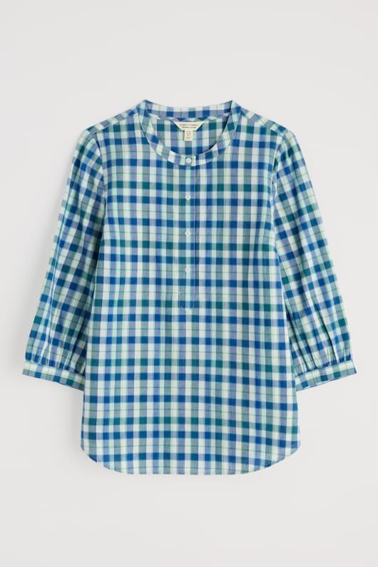 rose garden in shirt i gots-certifierad ekologisk bomull